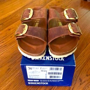 Birkenstock Arizona Big Buckle Cognac - New In Box (size 36 euro / 6 US)